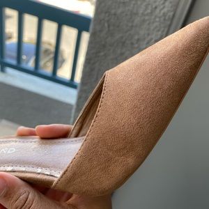Brown Point toe Pumps 6